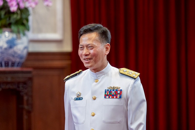  簡士淵晉任中將，並擔任海軍濱海作戰指揮部指揮官。 圖：總統府提供 