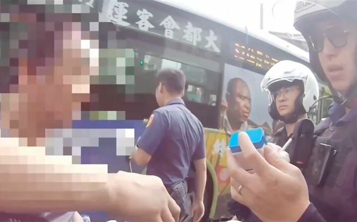 北市60歲男全身怪味!警一篩又見毒駕 網:一大早就毒品入袋