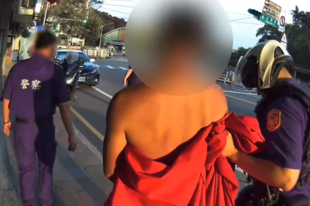 裸男失控砸超商冰櫃 桃園警查獲安毒送辦
