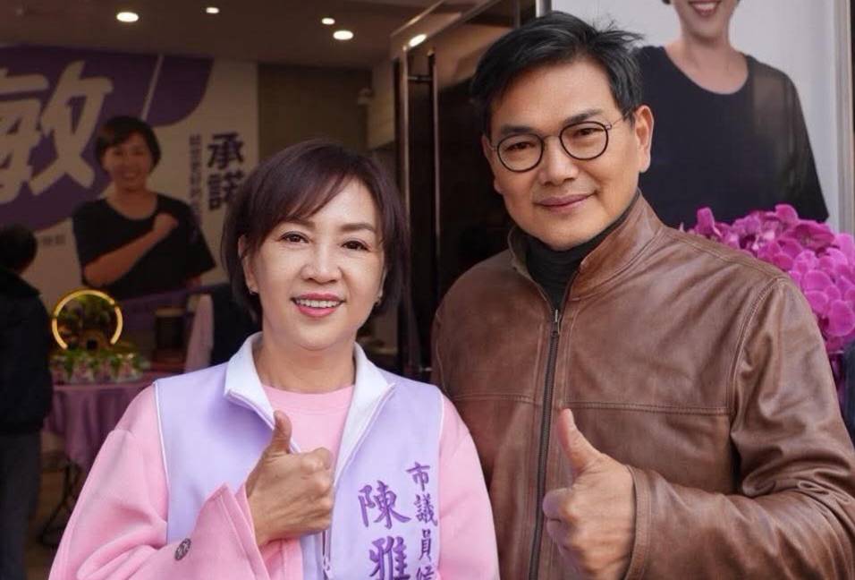  陳雅敏(左)與吳益政(右)互動密切，對她是資源還是包袱，被地方人士視為選戰觀察點之一。 圖：取自陳雅敏臉書 