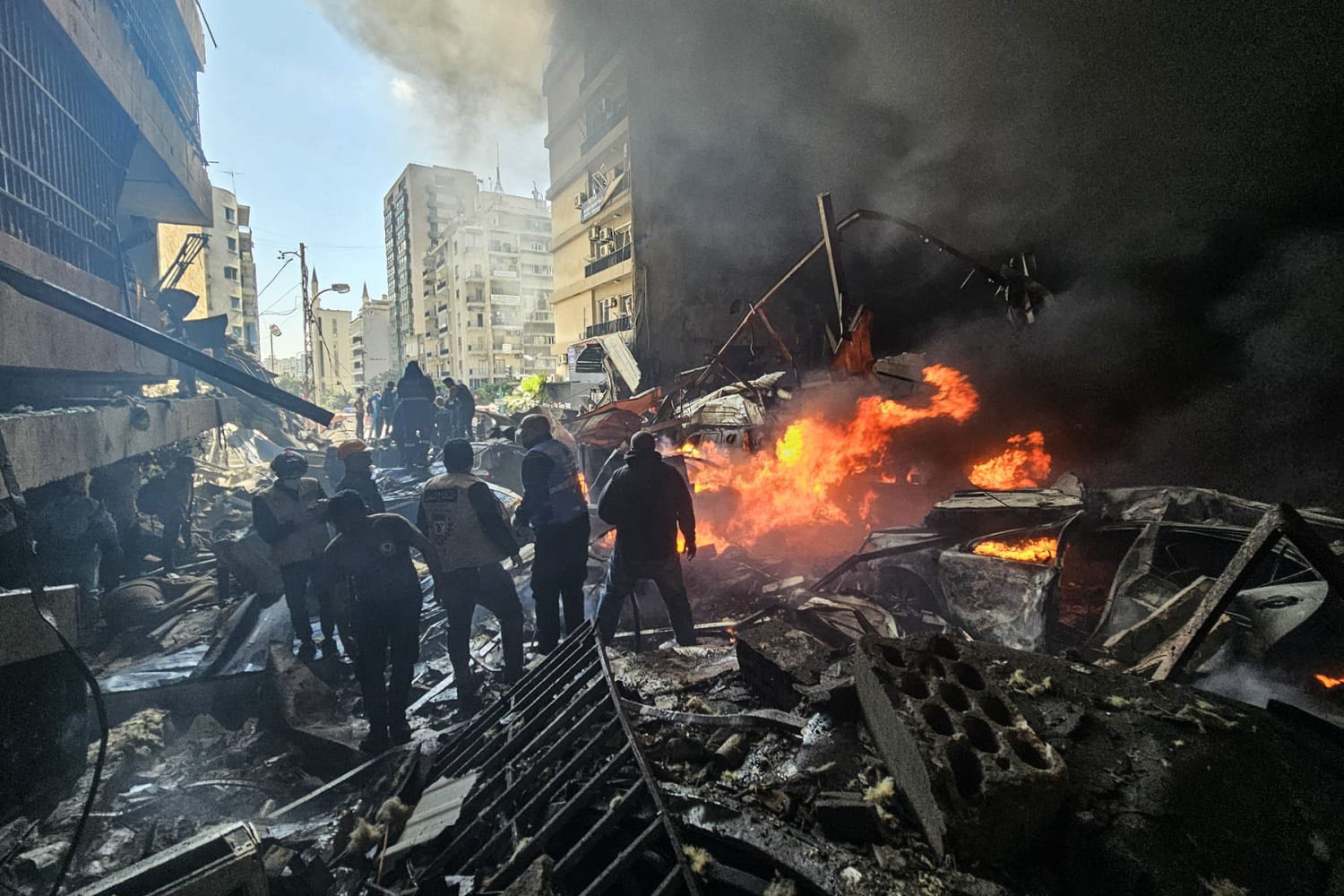  以色列近日持續轟炸黎巴嫩南部真主黨基地，更擊斃數名真主黨武裝份子。 圖:翻攝自 X @AFpost 