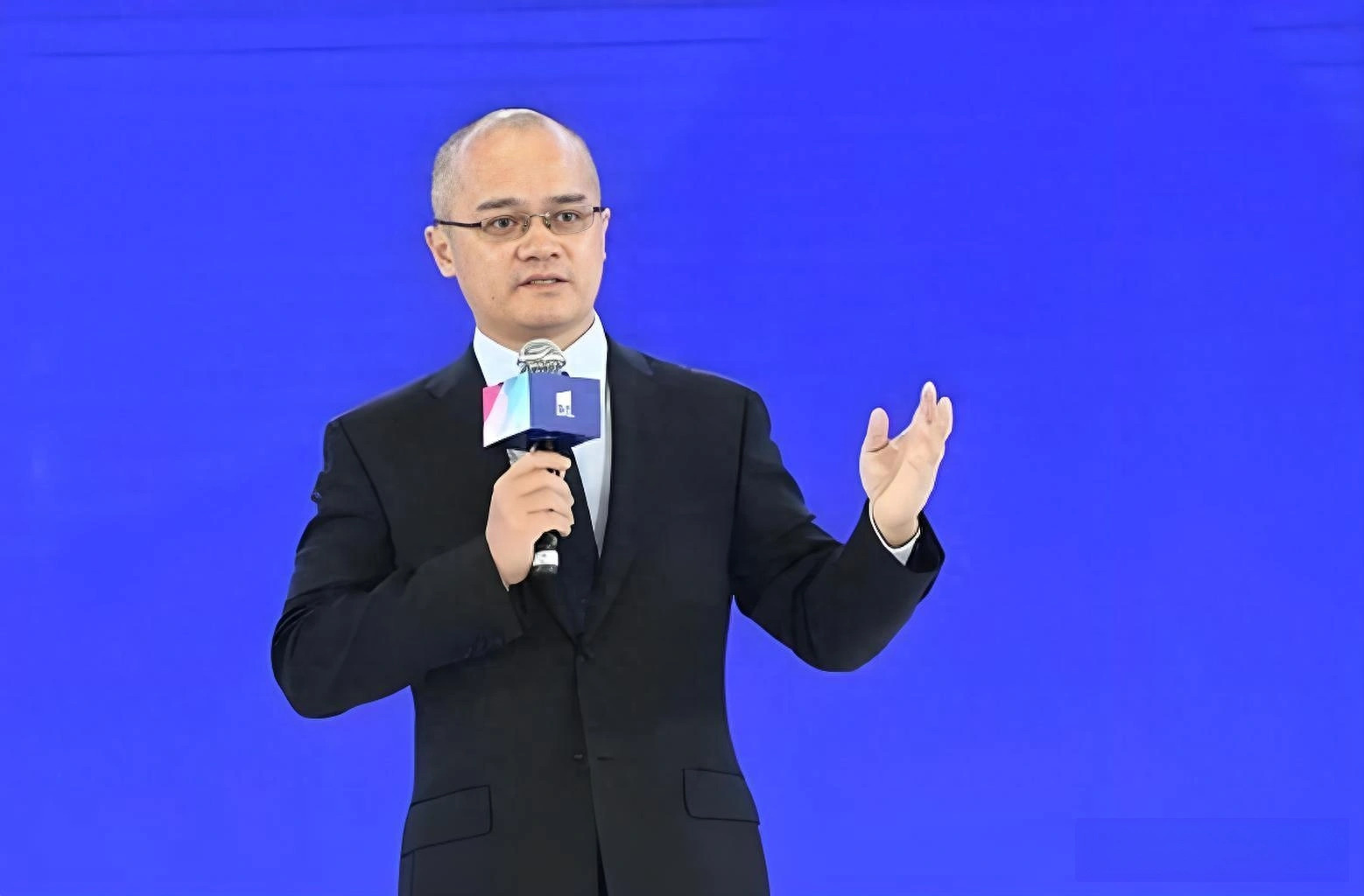  美團執行長王興直言，美團虧損的核心原因在於過去一年多來中國電商平台瘋狂的行業競爭。 圖:翻攝自百度 