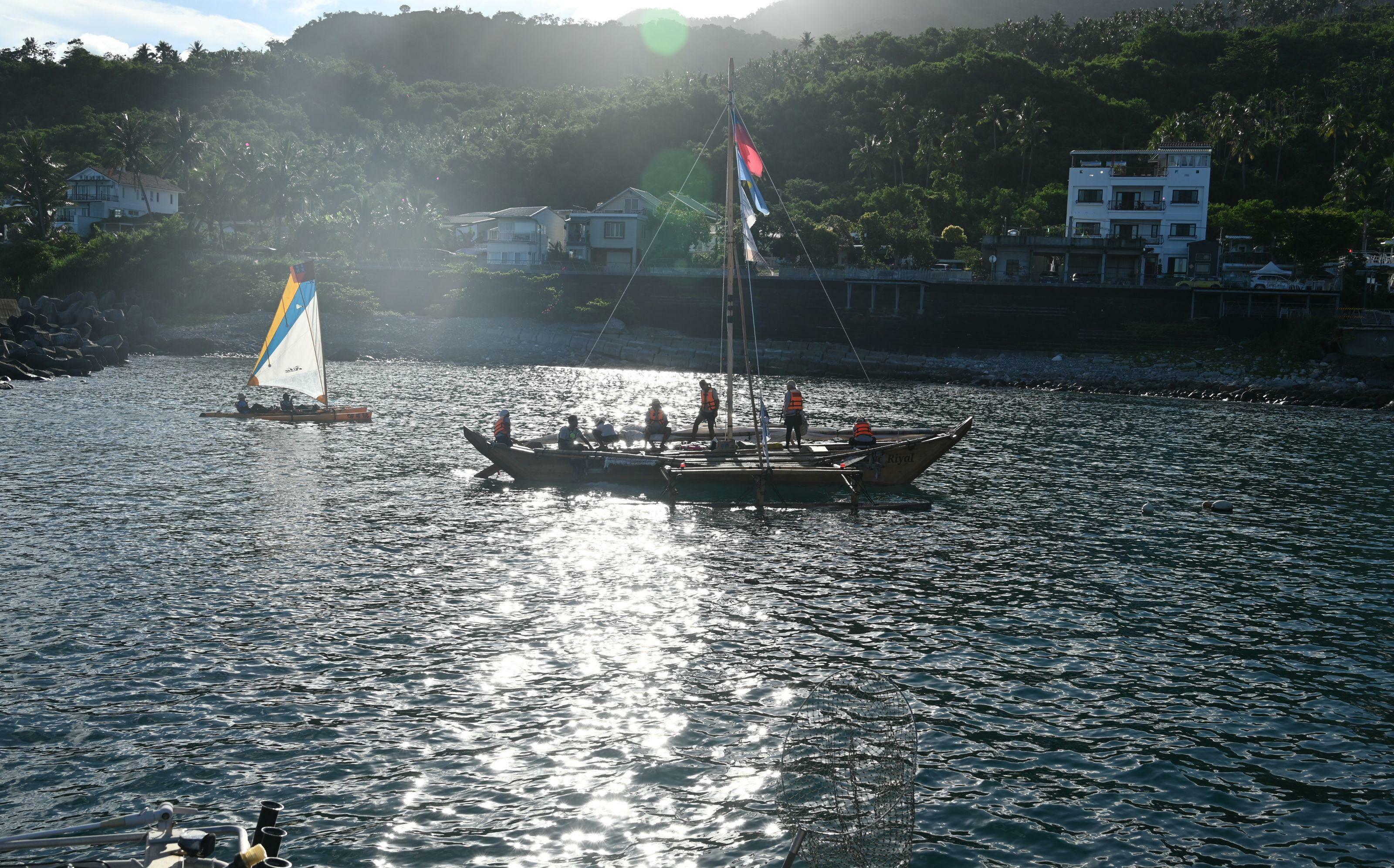 (影)重現南島古老工藝!全國首艘「無釘傳統舟船」環台千里寫歷史