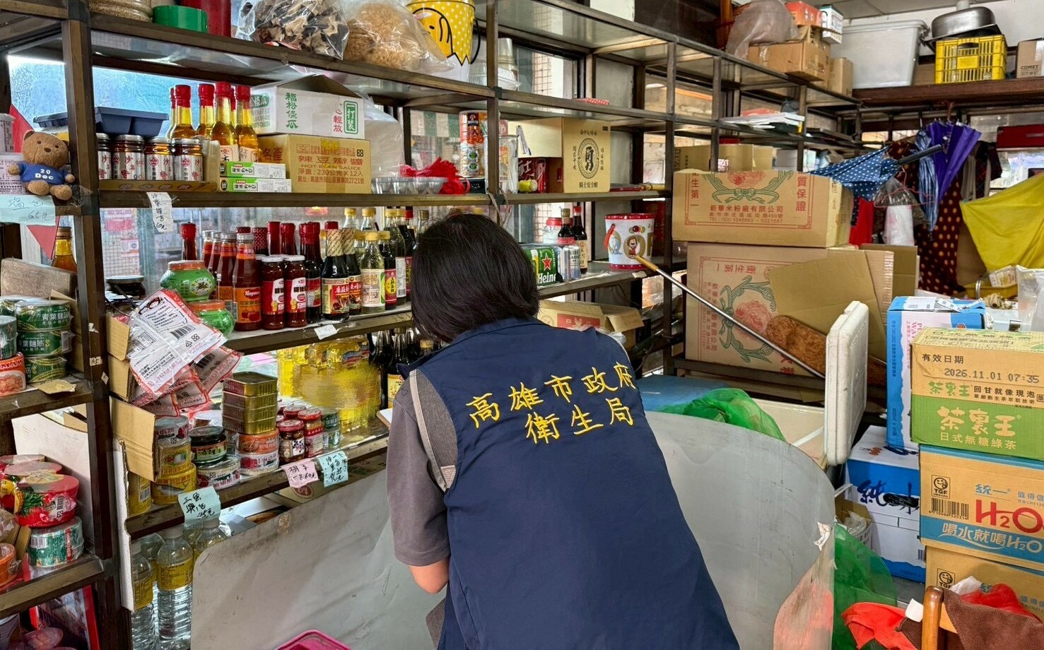 高市府把關食用油安全 假日持續餐飲通路稽查監督中盤回收