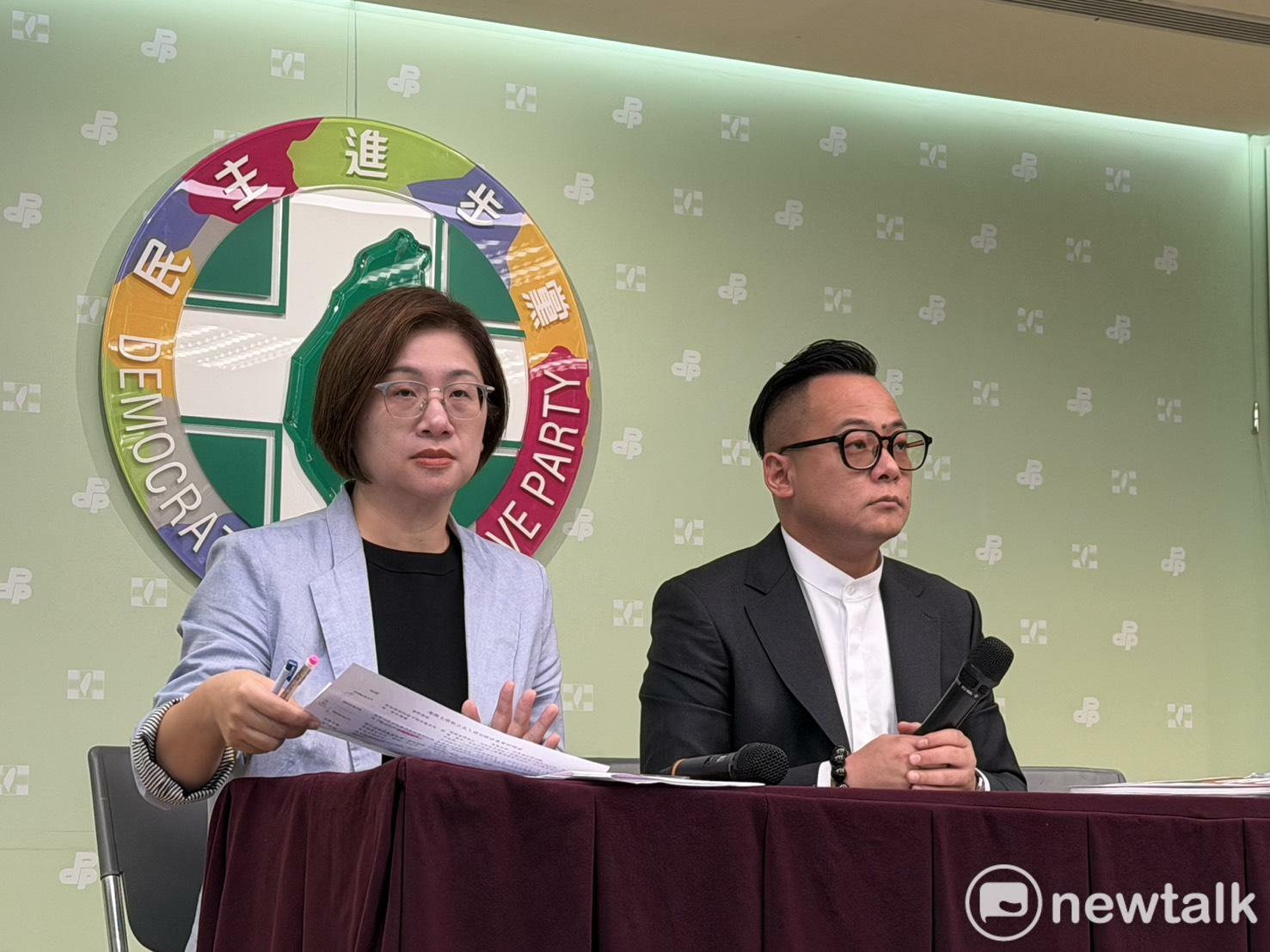 葉元之澄清，羅廷瑋發言與吵架的時間確實長達 53 分鐘，但在這段期間內李洋早就已經坐下，真正不讓李洋坐下的是陳培瑜。 圖：高逸帆／攝 