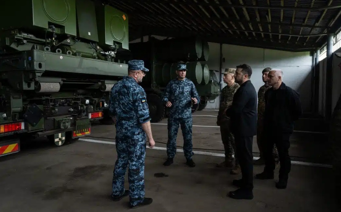 挪威NSM反艦飛彈在烏克蘭 澤連斯基視察海軍照片曝光