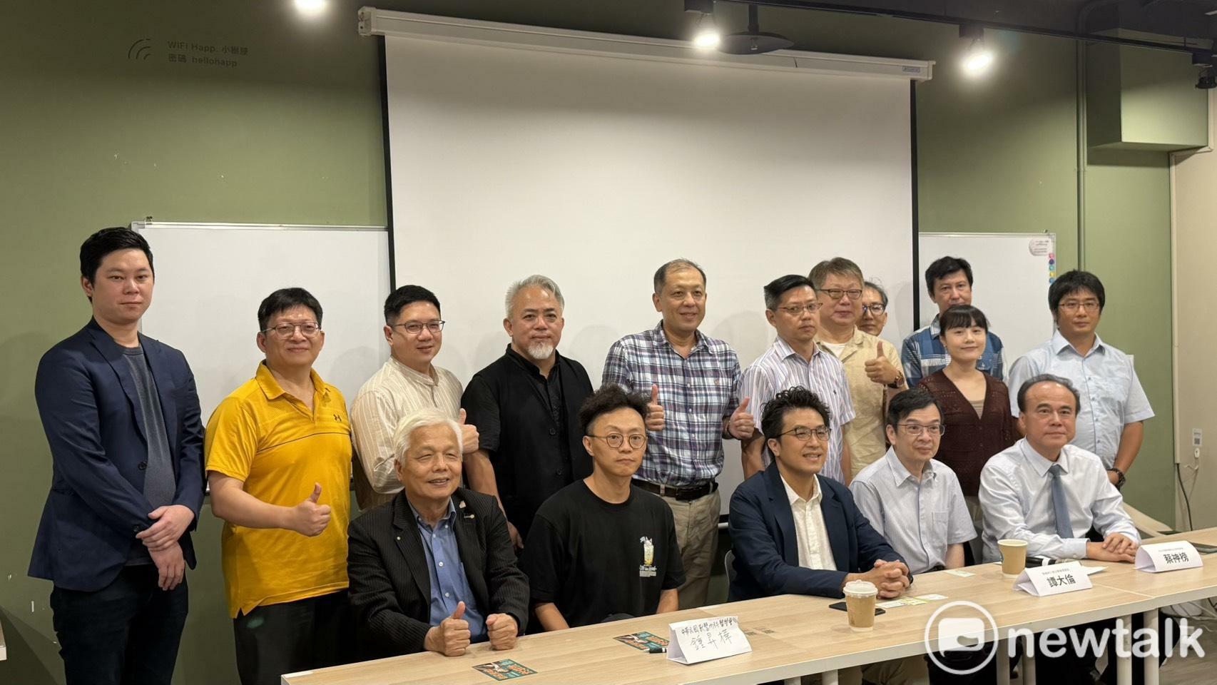  沈伯洋出席獸醫師公會座談。 圖：高逸帆／攝 