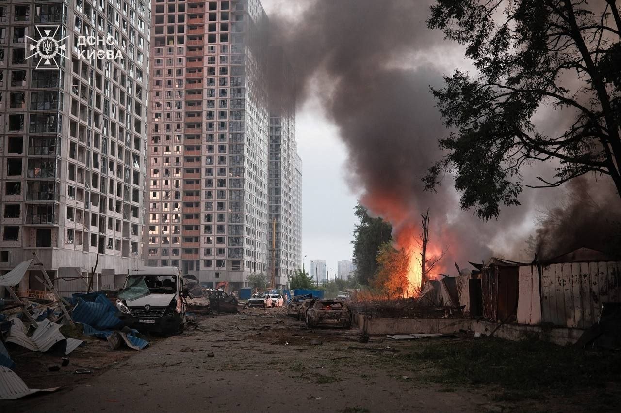 近期俄軍持續加大對烏克蘭城市與基礎設施的飛彈攻擊，防空攔截能力不足，恐讓能源設施成為俄軍重點打擊目標。 圖：翻攝自 @NOELreports X 帳號 