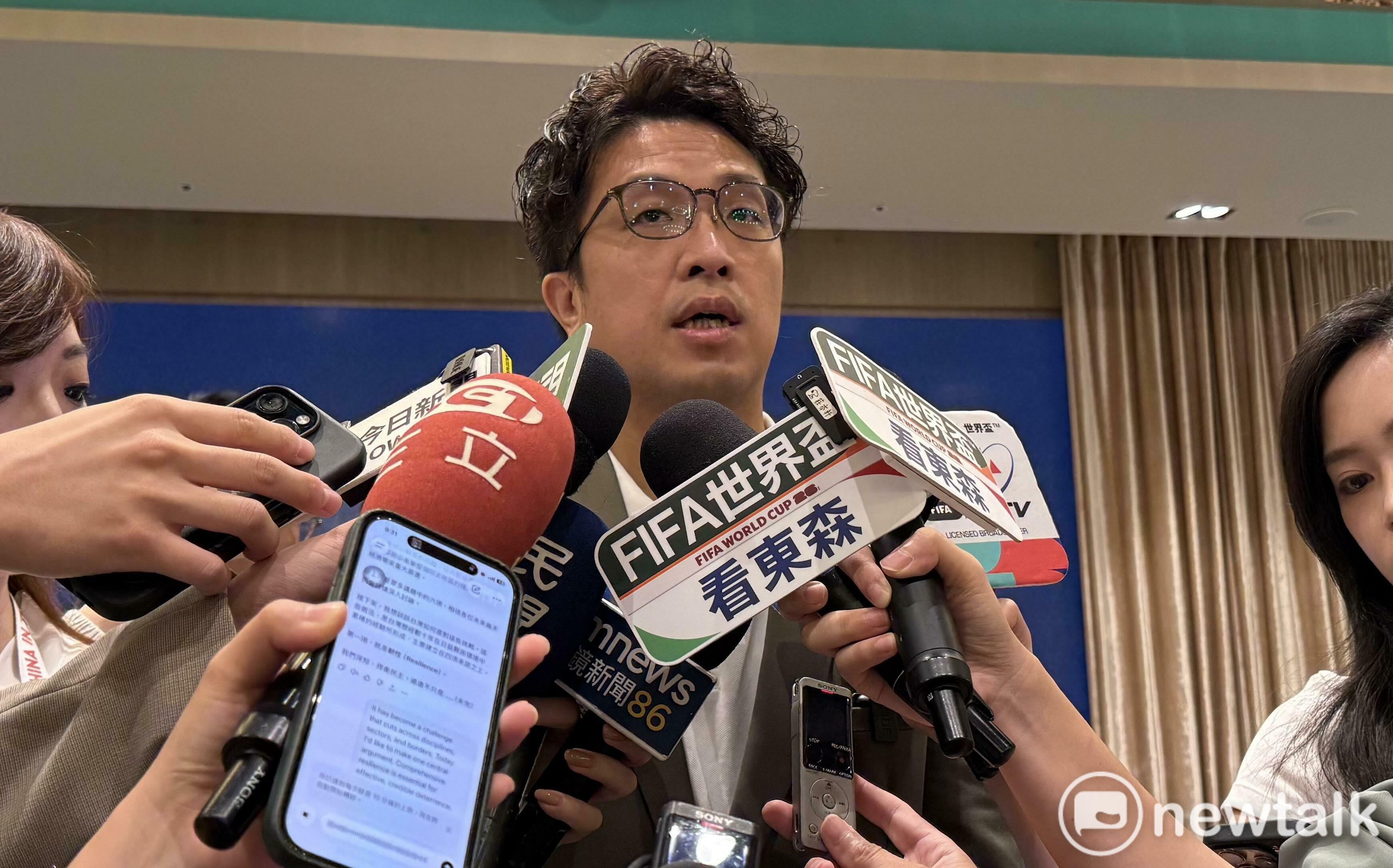 矢板明夫遭中國男襲擊 沈伯洋批:中國想用拳頭讓台灣人閉嘴