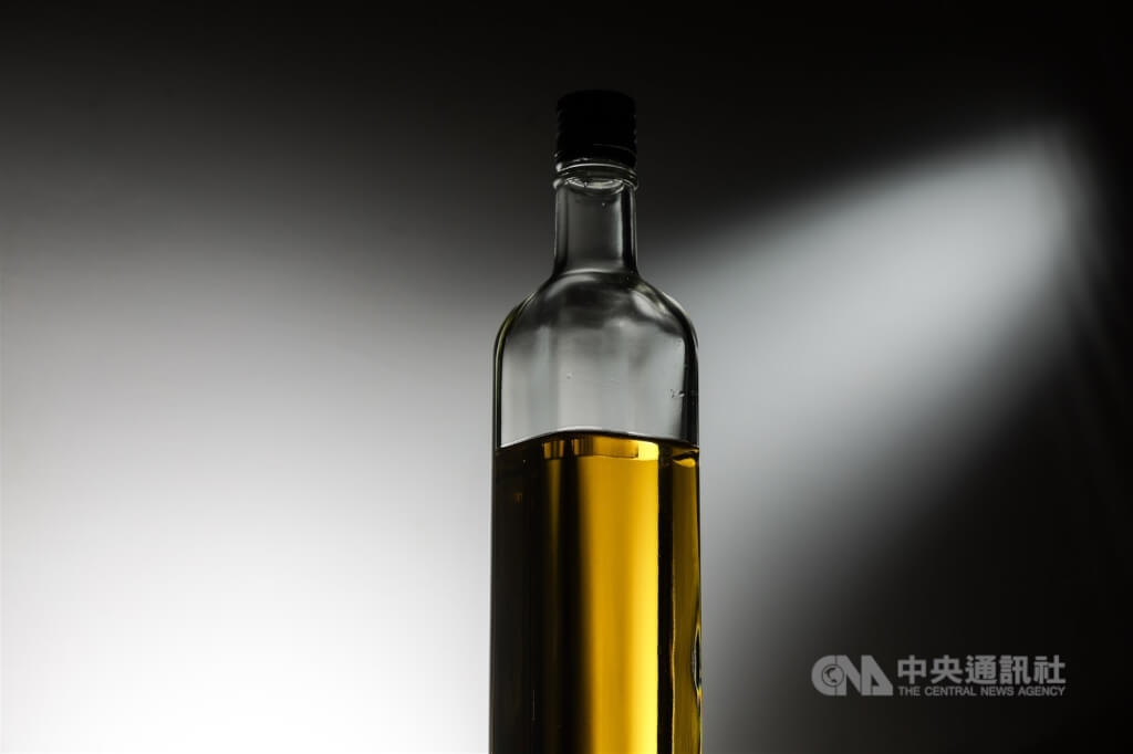 沙拉油檢驗中聯合格南僑異常 專家研判採樣變數