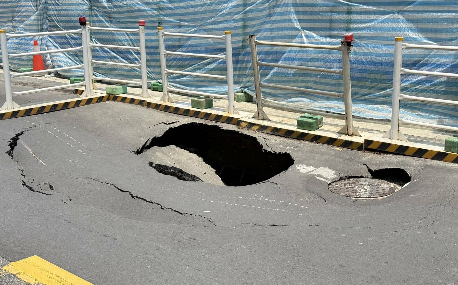 北市敦化北路路面塌陷 張溫德:疑連續壁開挖致路基流失、壓傷瓦斯管