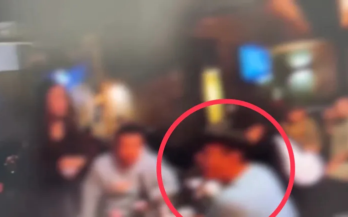 歌手邱軍酒駕撞死運將又涉鬥毆!被捕畫面曝 質問警:我有現行嗎?