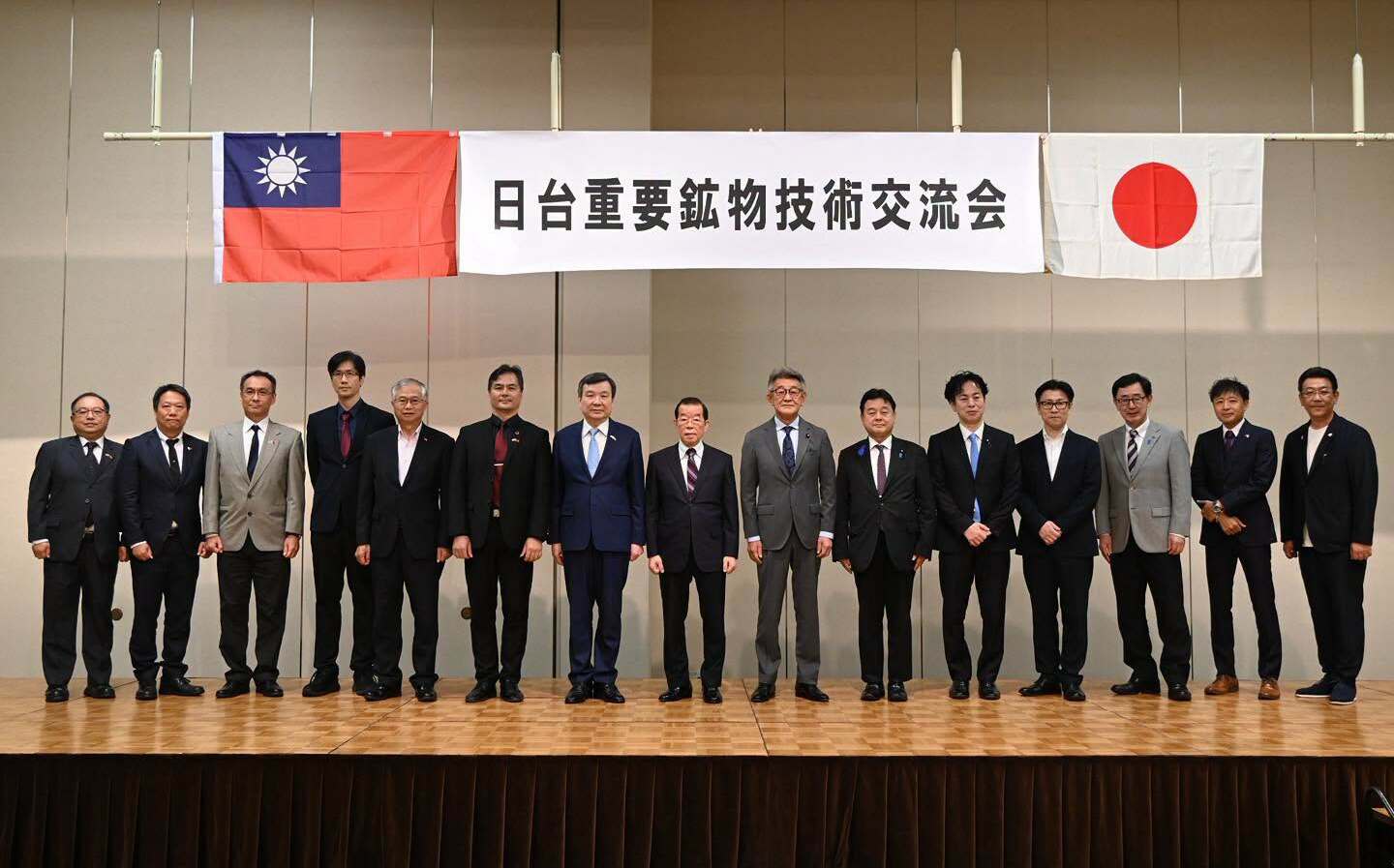台日攜手建鋰電回收供應鏈!李逸洋:擺脫中國關鍵礦物脅迫 打造印太產業韌性
