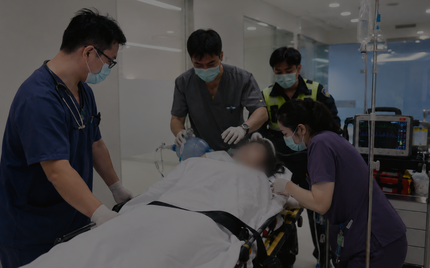 台北醫美診所驚傳意外!27歲女隆乳後無呼吸心跳 轉送台大搶救中