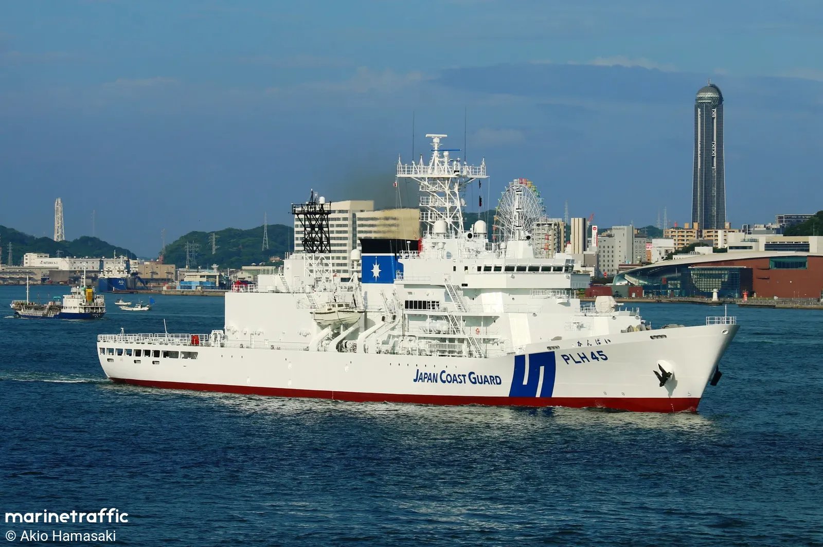 日8巡視船航行台海避颱風遭5中艦跟監! 海巡署批 : 企圖製造 「台海內水化」