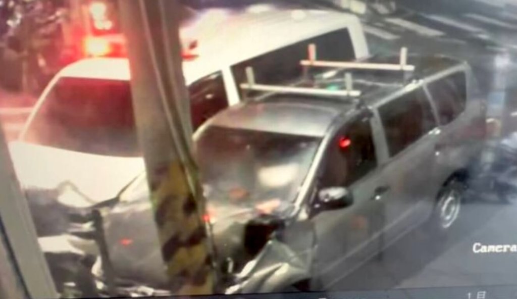 休旅車疑未禮讓鳴笛救護車 彰化秀水車禍4傷送醫