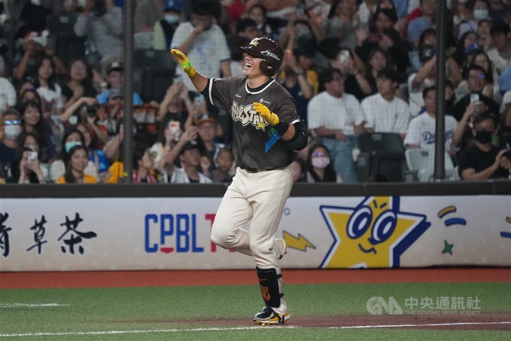 引退年明星賽開轟當MVP 陳鏞基:我會永遠記得