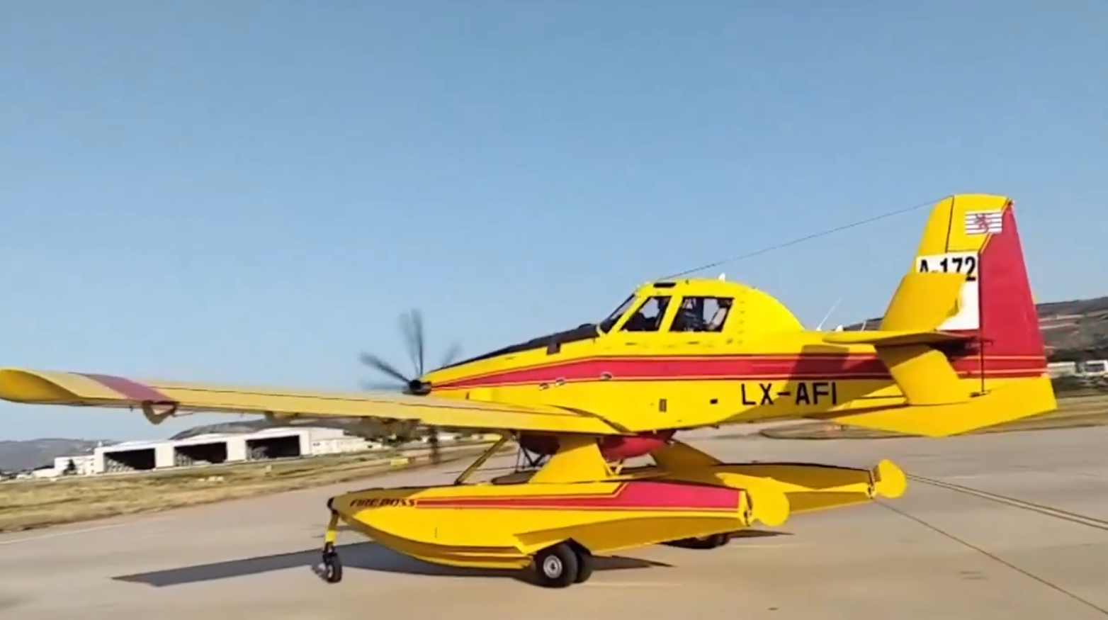  土耳其政府向法國派遣兩架消防飛機，全力協助法國進行空中滅火與救災工作。 圖: 翻攝自 X @NewsArenaIndia 