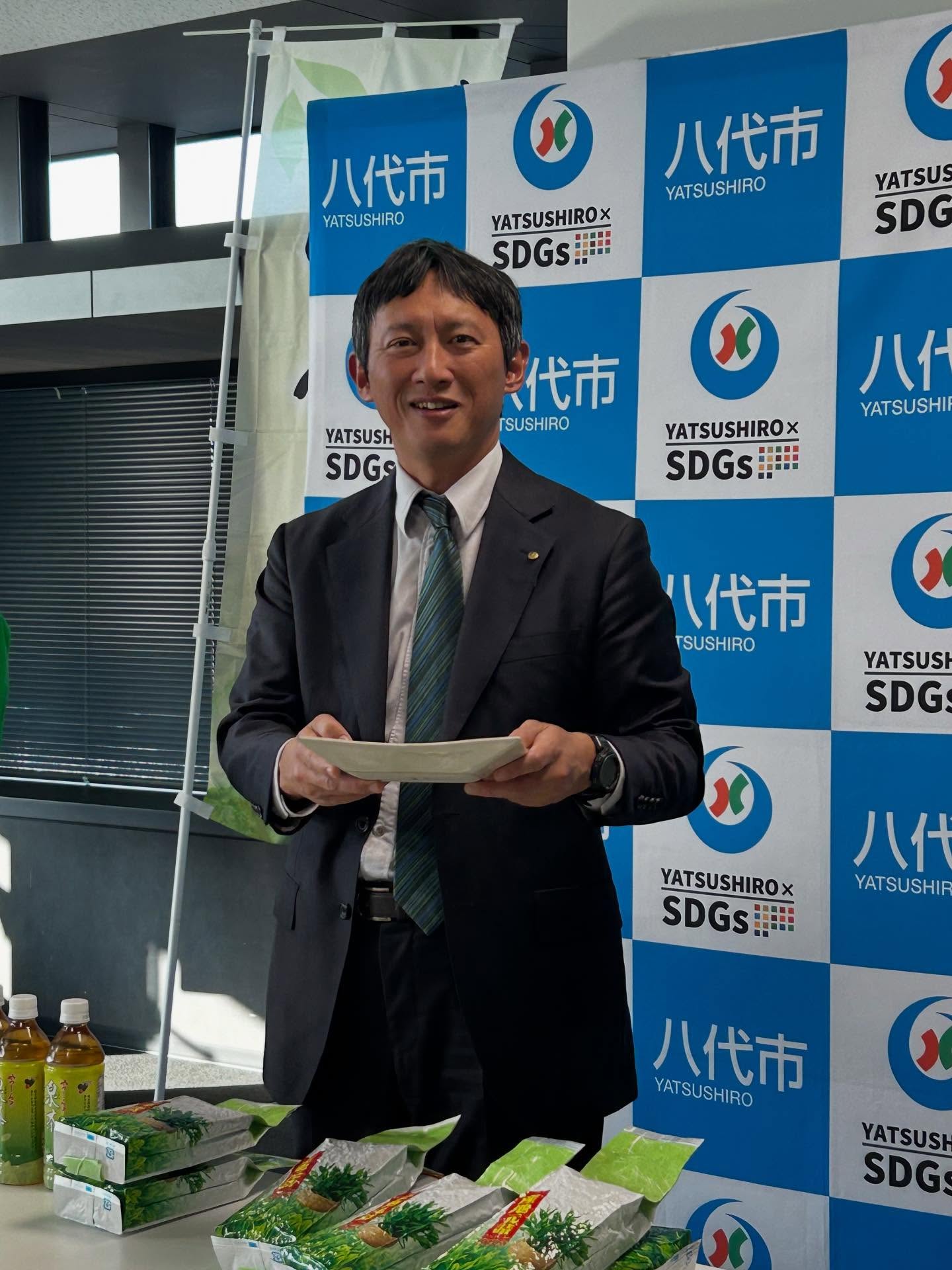  八代市市長小野泰輔感謝來自台灣之善意。 圖：翻攝小野たいすけ（泰輔）臉書（資料照） 