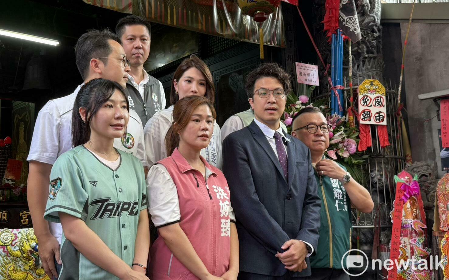 蔣萬安開「毒油門診」沒人掛號 沈伯洋愣住:壓榨基層人力