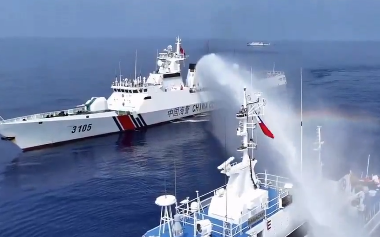 菲律賓劃設領海基線!解放軍南部戰區突發軍演 解放軍海空圍黃岩島演習