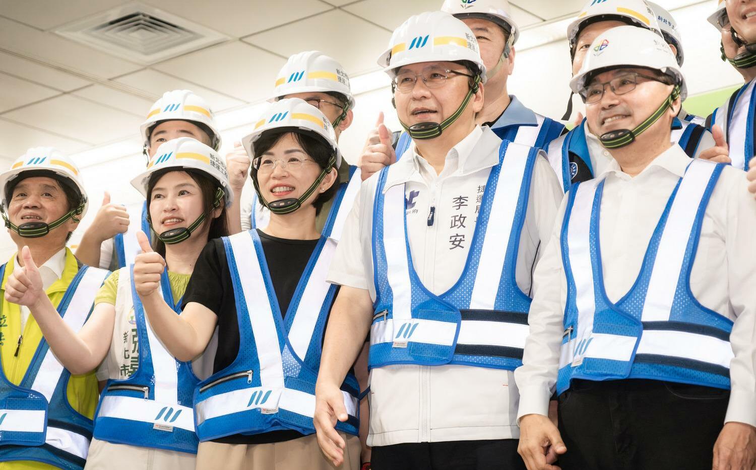 曝蘇巧慧硬蹭蔣侯鎂光燈 藍選將諷:沈伯洋情何以堪