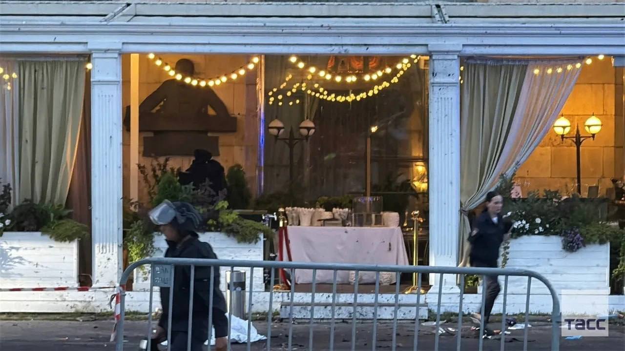  莫斯科一家高檔餐廳「Balzi Rossi」 1 日晚間發生自殺式爆炸襲擊，造成 3 人死亡，其中兩人證實為高階將領。 圖:翻攝自 X @PrzemekShura 