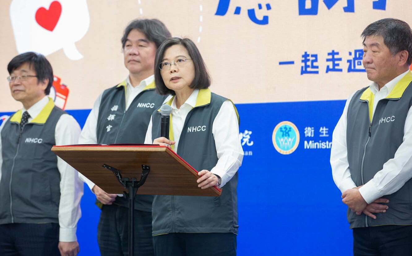 藍昔嗆要信慈濟還民進黨 蔡英文:不必信任何政黨「但務必相信專業」