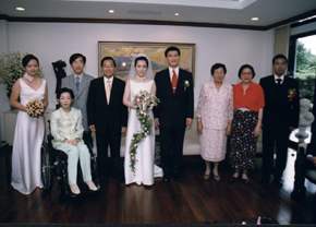  2001年陳幸妤與趙建銘結婚，總統府網站公布喜訊並發布照片。 總統府網站（資料照片） 