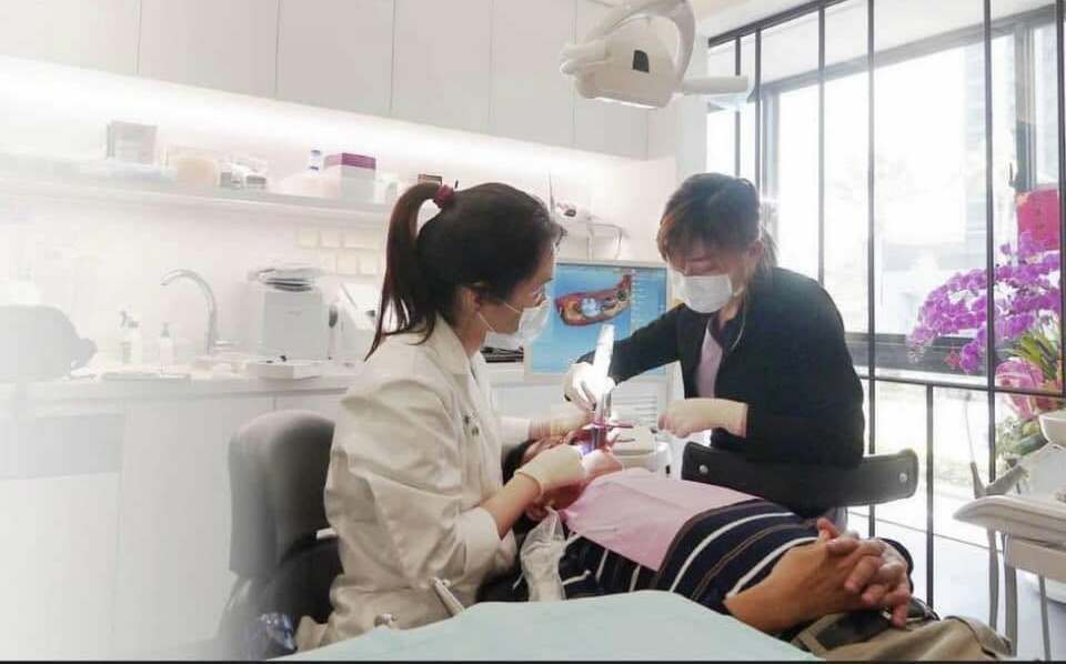 爆料與趙建銘離婚!陳幸妤照常看診 網湧入評論打氣:辛苦了
