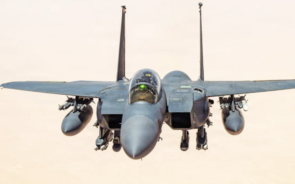 美軍F-15E戰機竟是這樣被擊落的!伊「無人機群」低成本防空網立大功