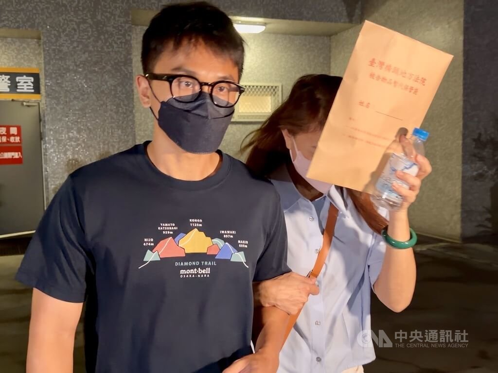 屏東議員宋麗華涉詐欺案 深夜交保獲釋不發一語