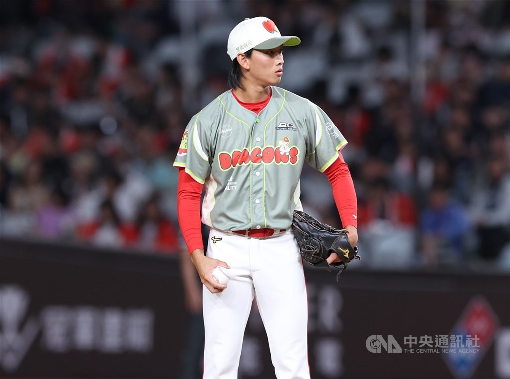 林柏佑初登板對林立印象深 隊友學動作好奇右腳落點