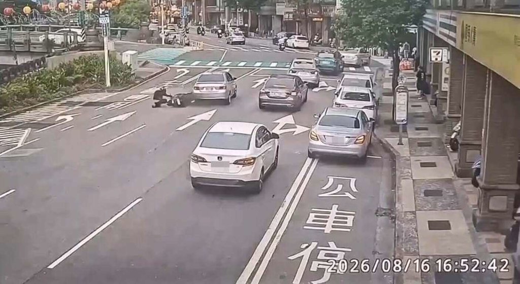 基隆仁一路汽機車相撞 騎士涉毒駕送法辦