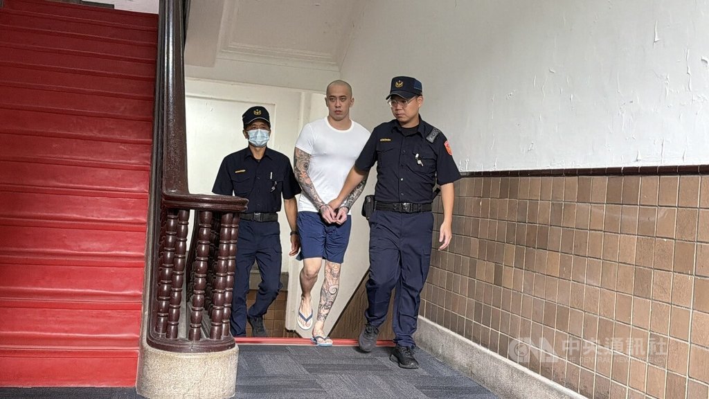 吸食喪屍煙彈撞死警員案更一審 危險駕駛成攻防焦點