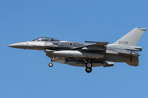 王定宇:2架停在夏威夷F-16V今已起飛往台灣來