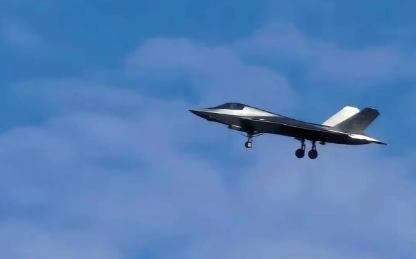 殲-35測試新「鏡面塗層」! 專家:疑強化解放軍戰機隱形能力