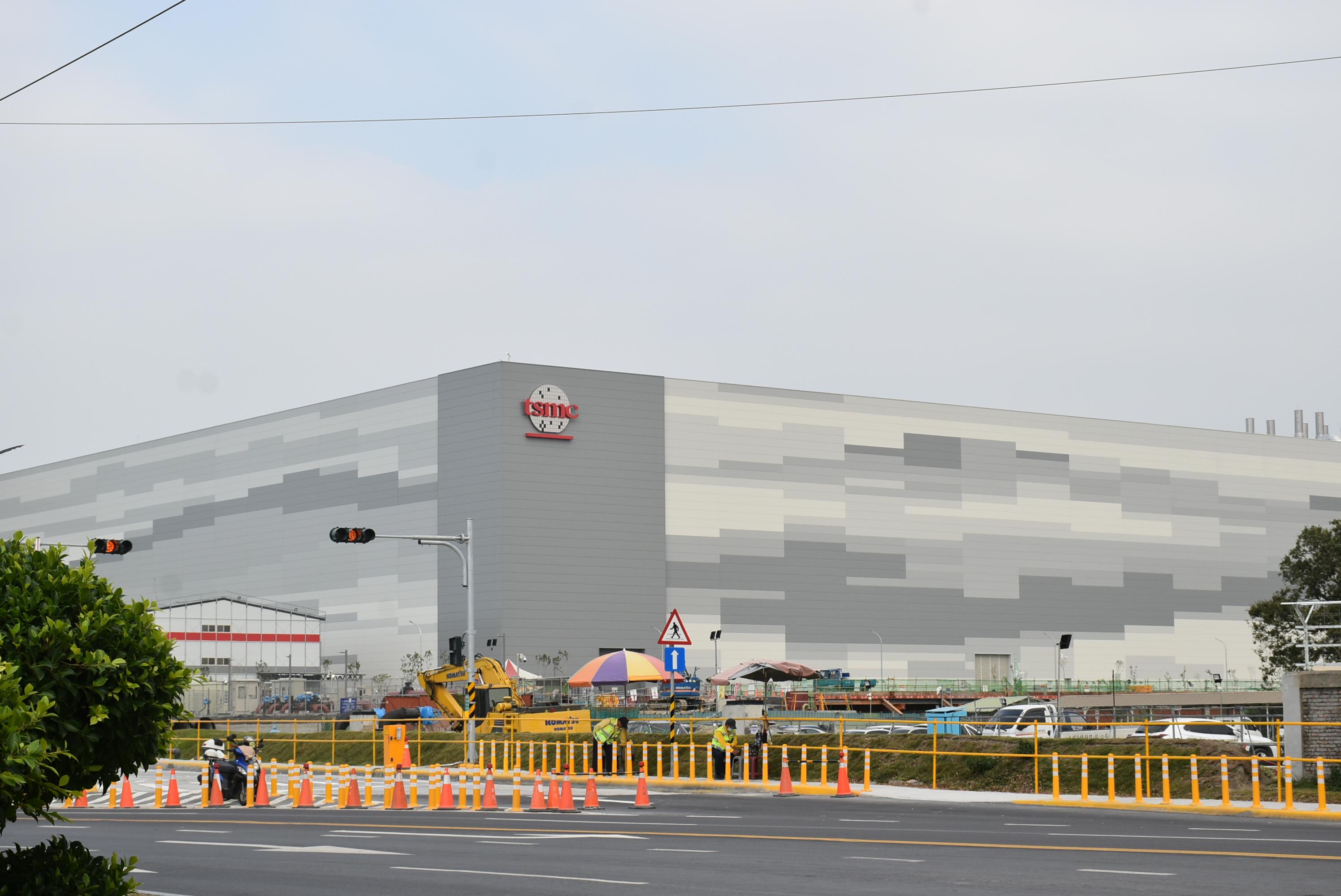  高市府積極促參招商，建構科技S廊帶產業鏈，成功引進台積電等國際指標企業投資設廠。 圖：孫家銘攝