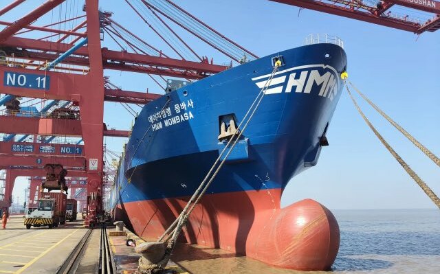 迴避中東戰火衝擊 韓貨輪首度試航北極航線 環團憂「加速極地融冰」