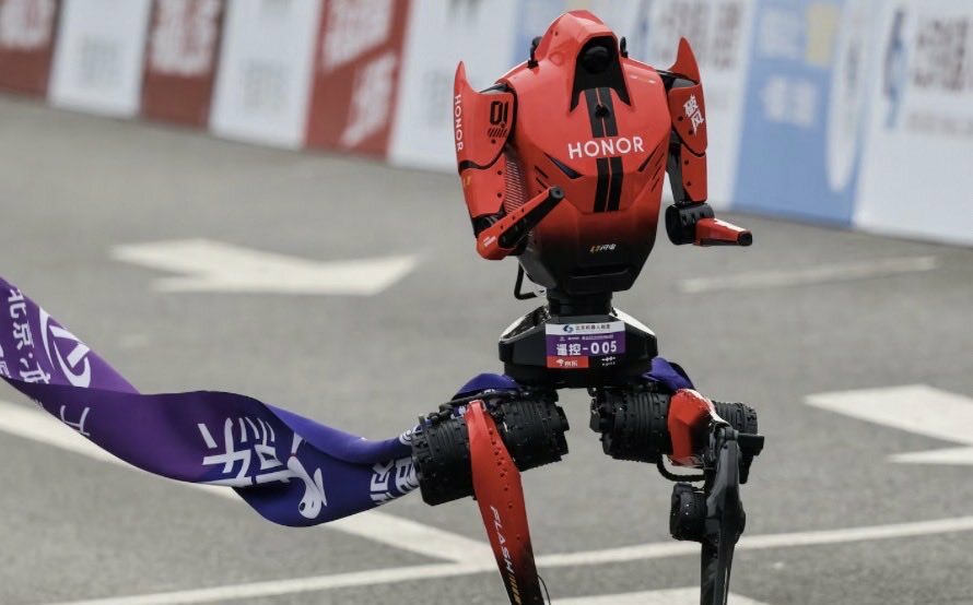 (影) 超越人類世界紀錄!中國機器人「Lightning」百米測試飆出9.32秒