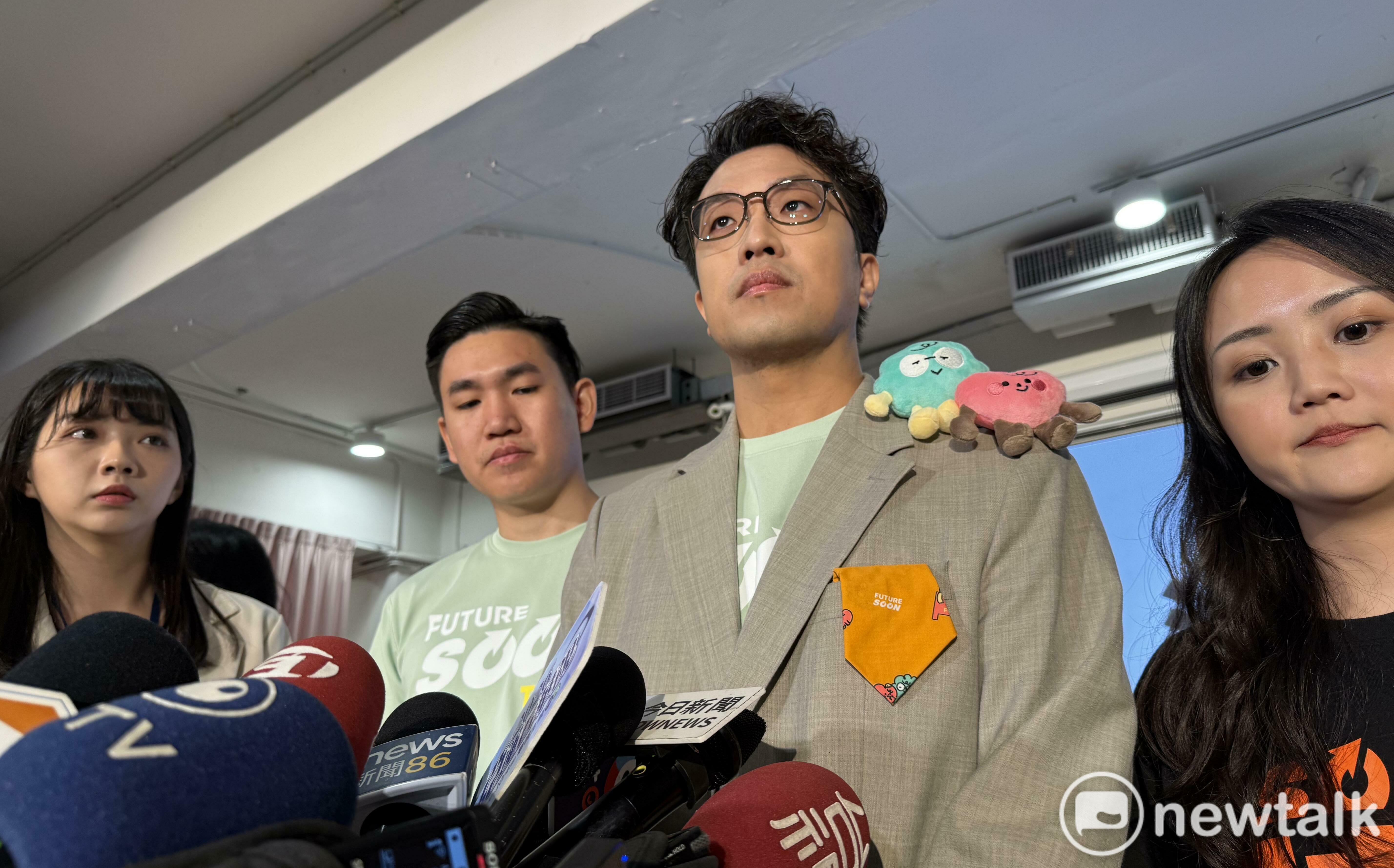 指南宮遭祝融重創 沈伯洋:已致電廟方 成立立委辦公室窗口協助修復