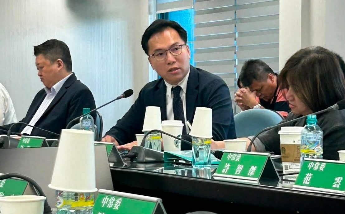 出席中常會、親赴行政院爭取經費 林智鴻為強化高雄防災韌性發聲!