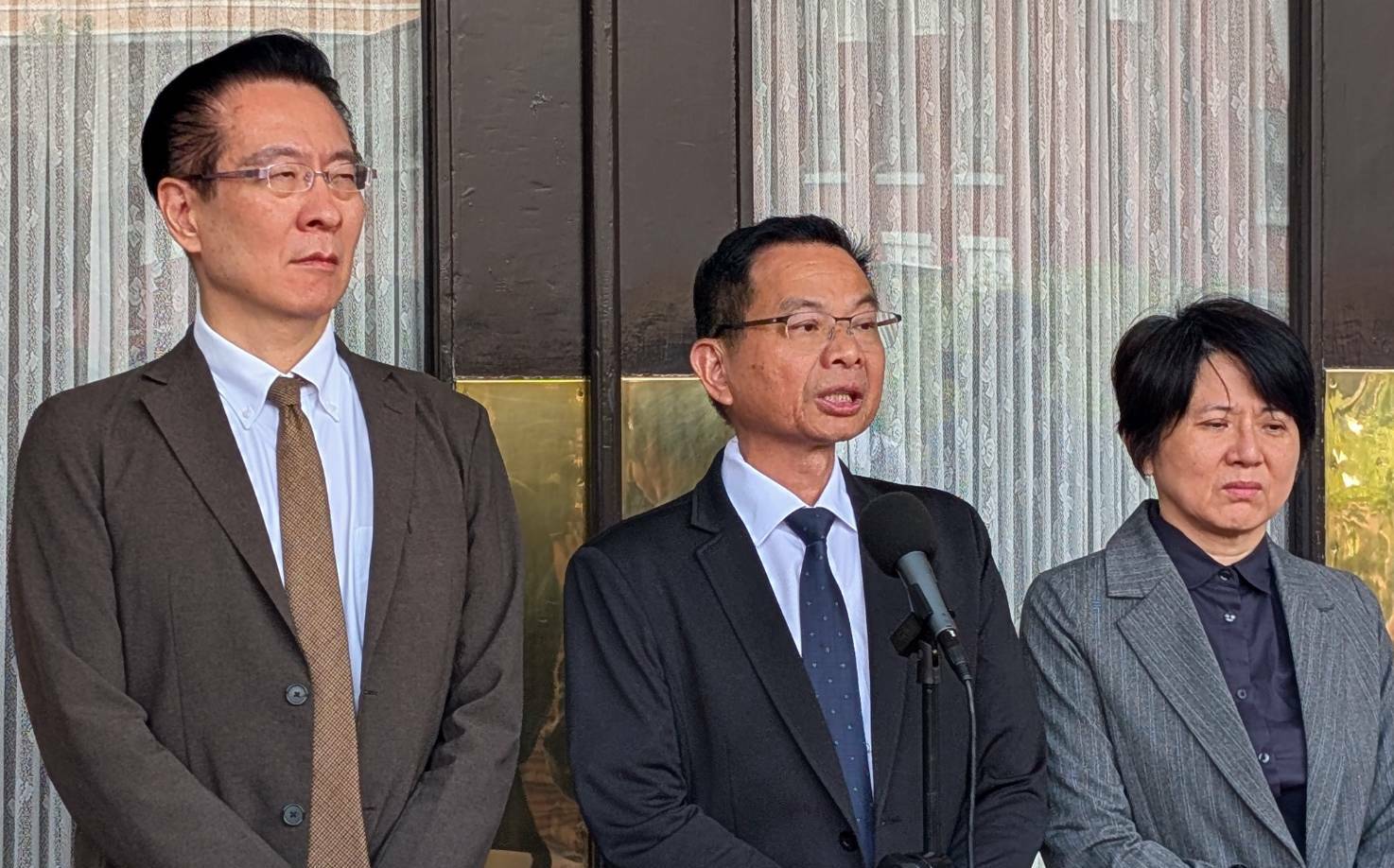 公投票合併印製挨批「餿主意」 民眾黨嗆游盈隆專業傲慢、政治操作