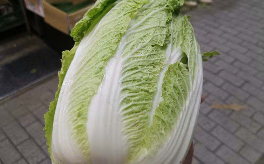 中國甲醛蔬菜掀「產地焦慮」!菜販揭夏季市場實況:看到進口先別慌