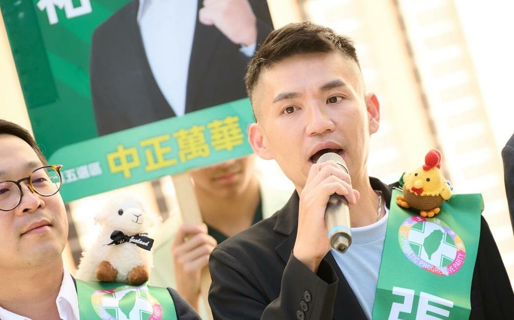 張銘祐搶北市議員登記第一人!「戰鬥雞」轉身中正萬華帶路雞
