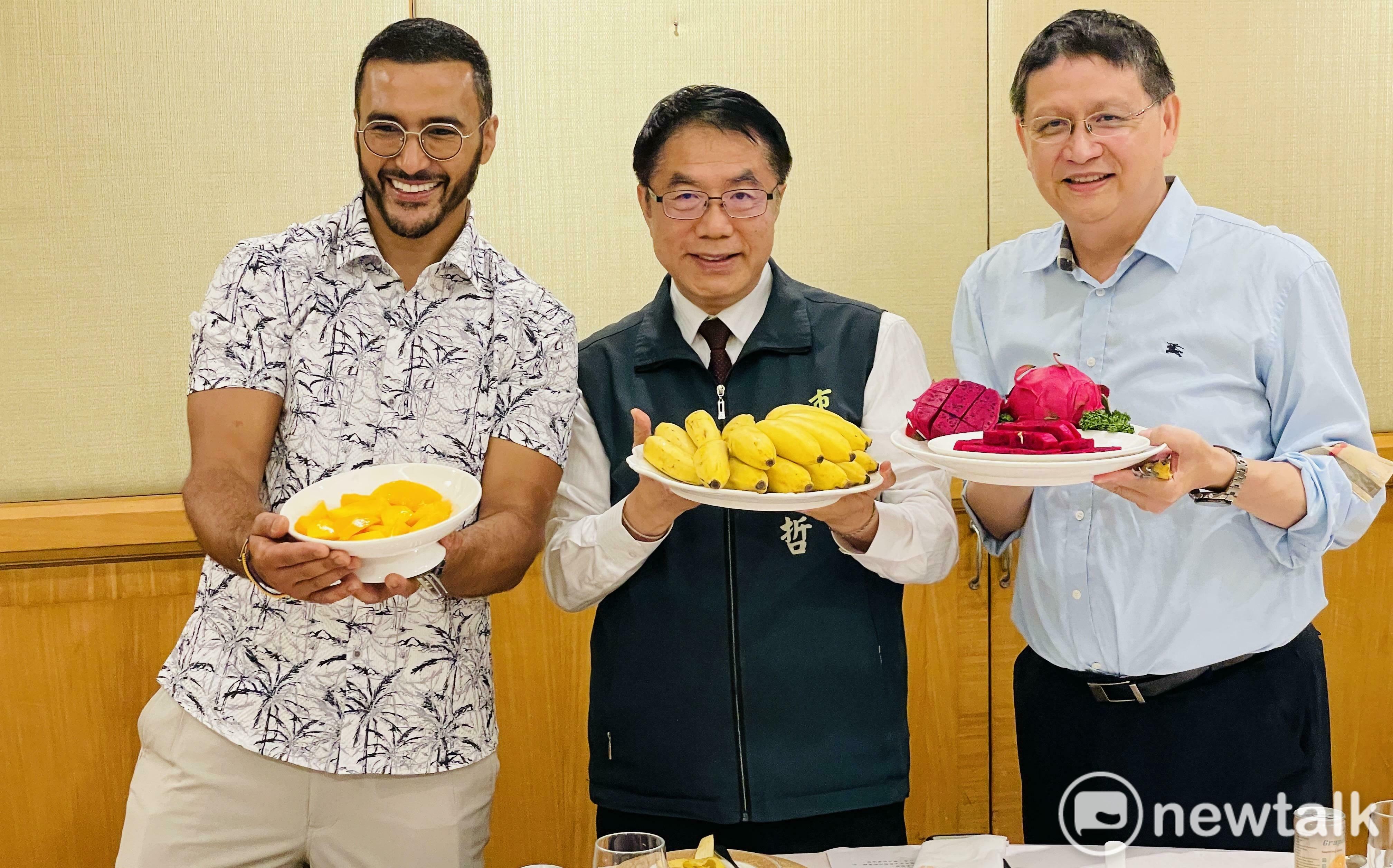 法國知名網紅為台南芒果來台 攜手黃偉哲直播行銷台南水果