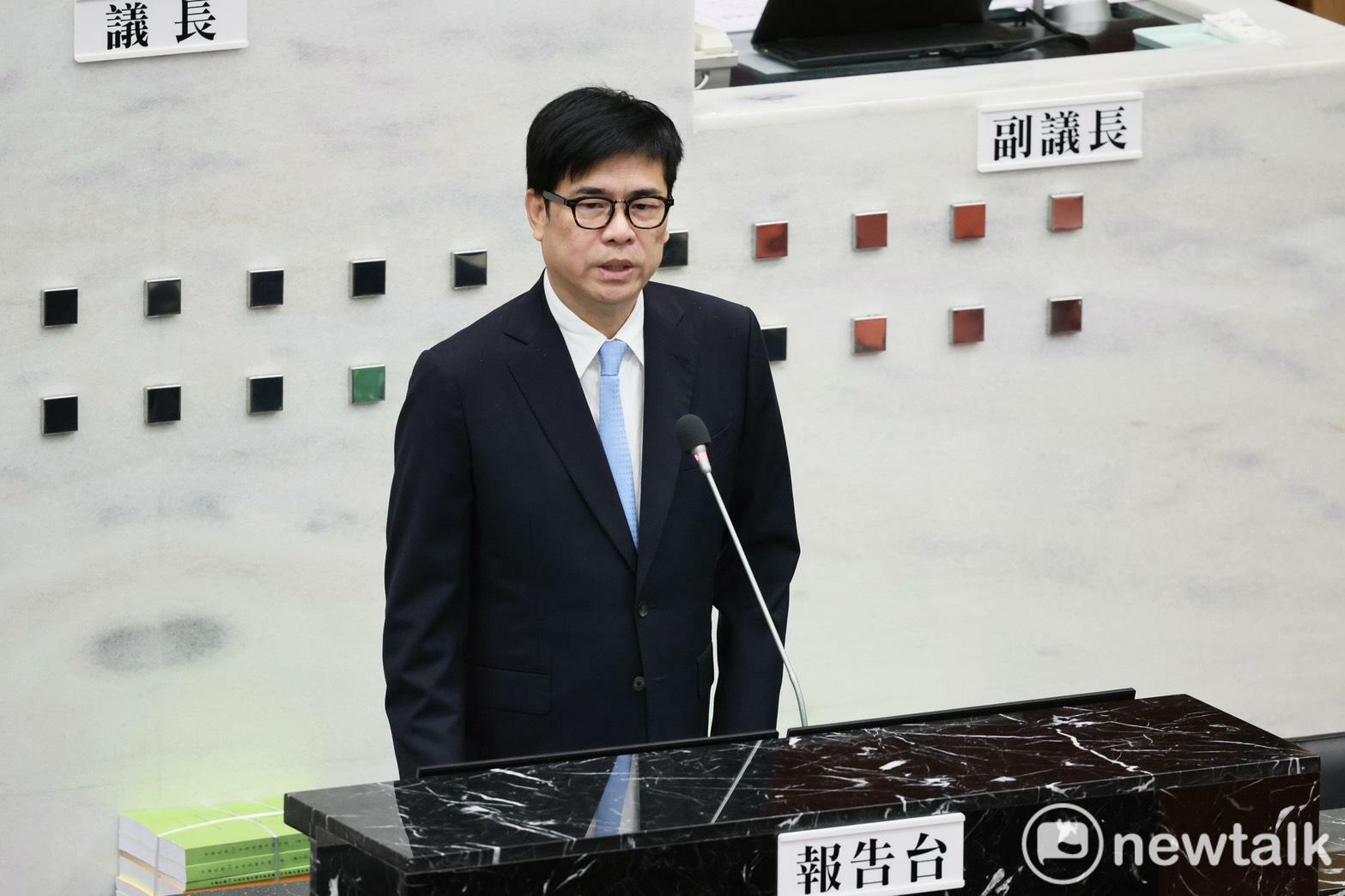  陳其邁透露，擔任市長後睡眠品質一直不好，尤其遇到下雨天更難入睡，凌晨仍會致電市府同仁掌握狀況。 圖：高市府提供 