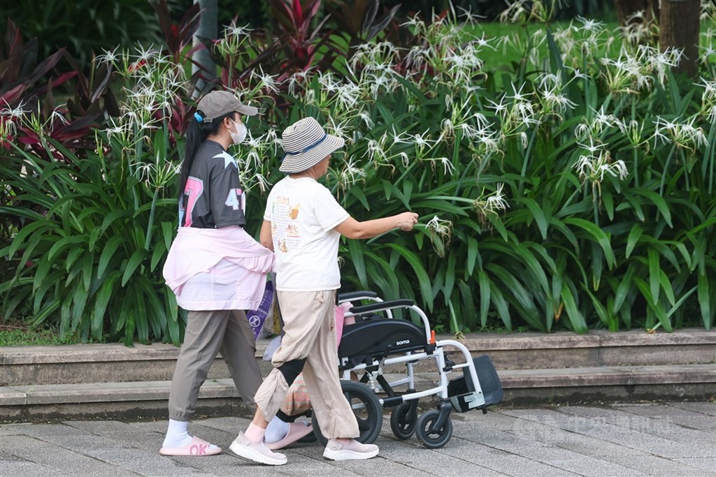 鐘點移工計畫再開放試辦申請 拚全台22縣市有服務