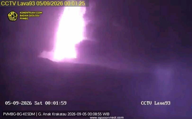 印尼阿納克克拉卡托火山噴發 機場關閉17萬人行程受阻
