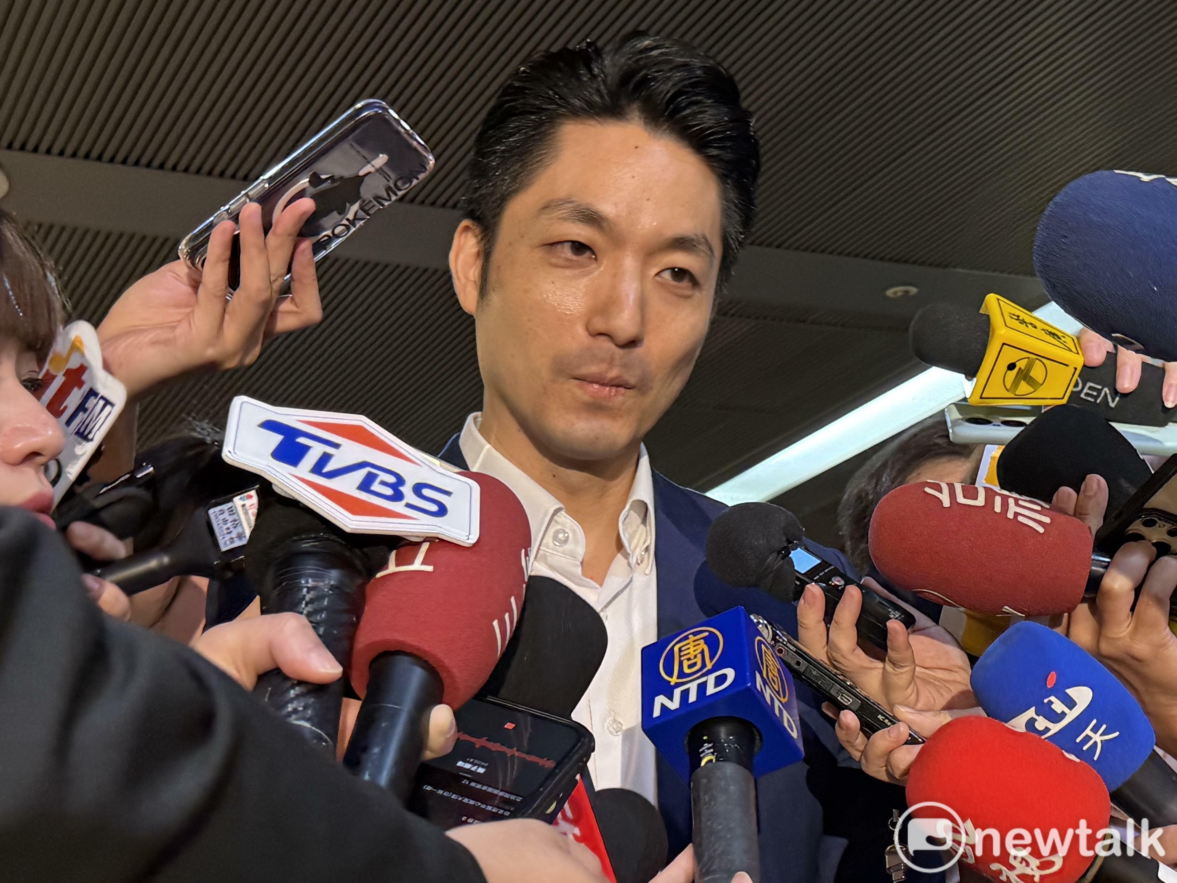 憑什麼幫蔣萬安、蔣孝嚴改姓?張景森轟內政部「準備要打躲避球」